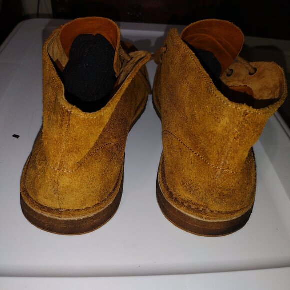 Uggs Leather Boots - Picture 2 of 6